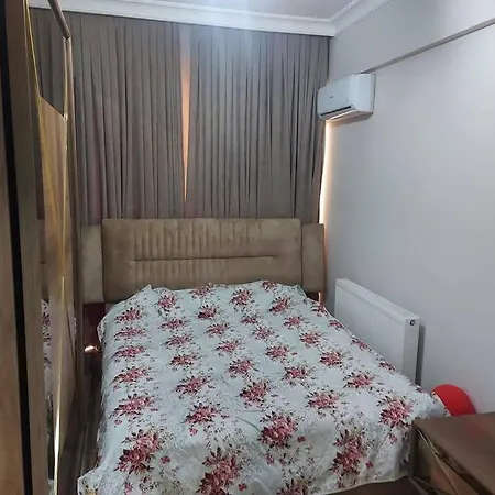 شقة عصرية مع تراس تطل على المدينة 6 Modern With A Terrace And View Apartment *